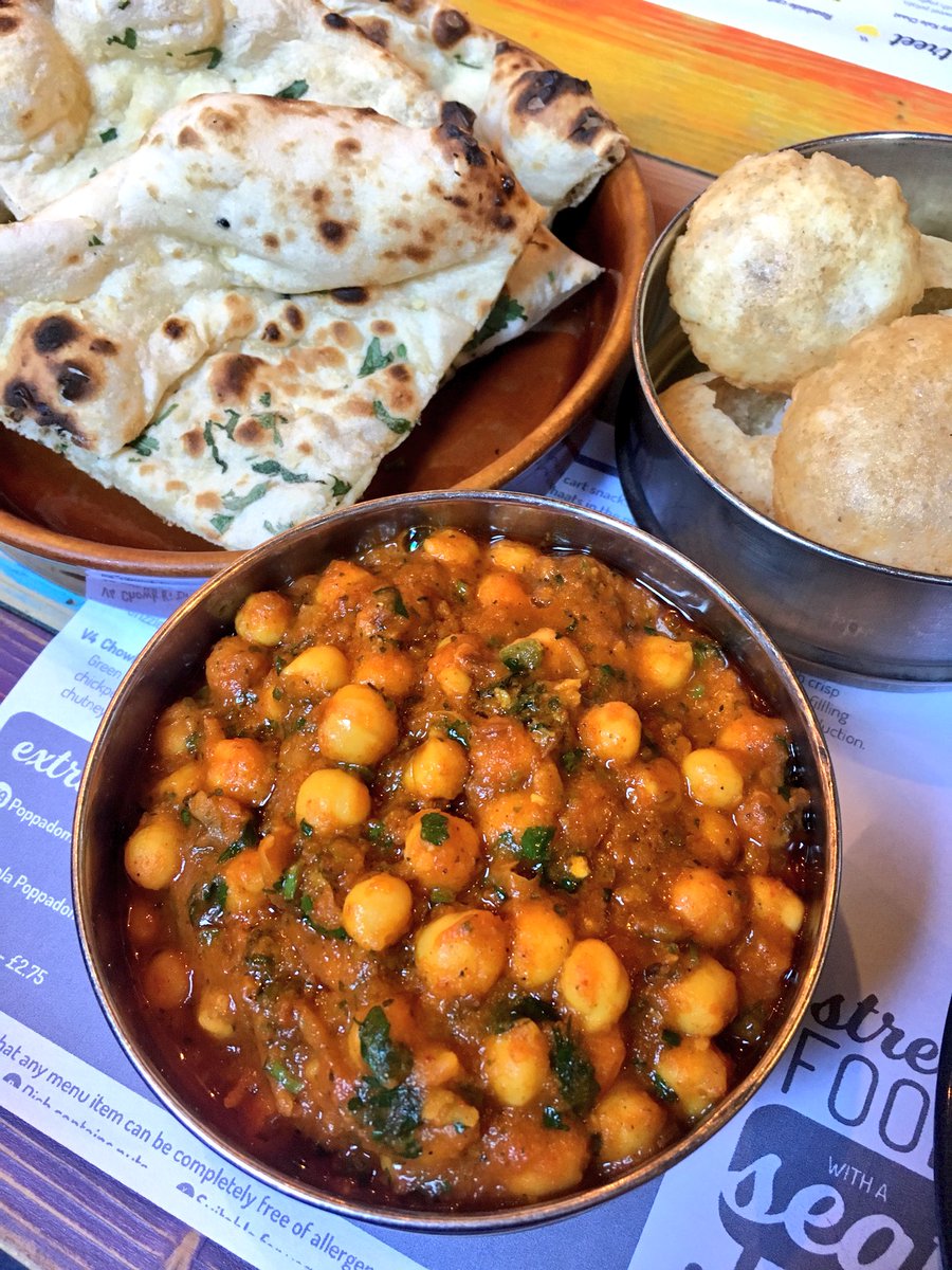 stop_hannahtime's tweet photo. Also chuffed that Beckenham has a @ChaiNaasto serving delicious Indian street food. Yassss! #VeganLondon https://t.co/qvDWj9lHCz