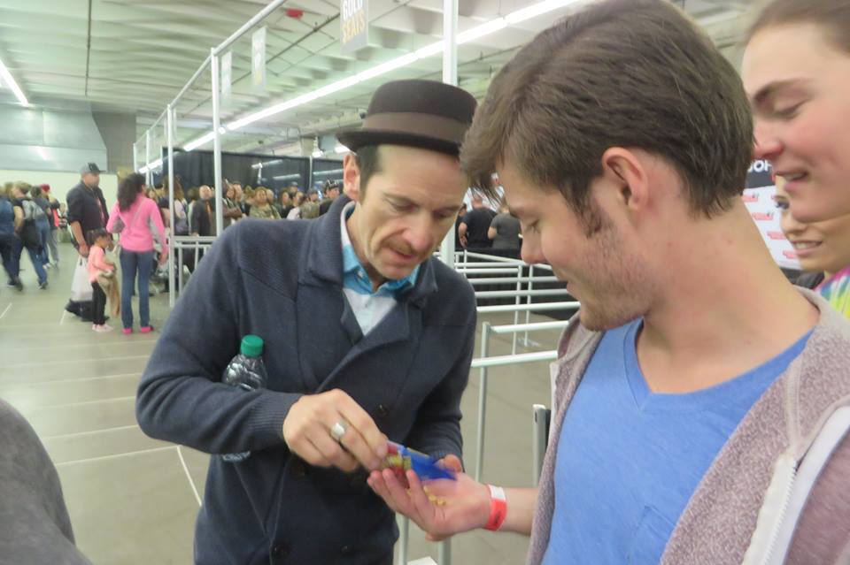 denisohareOnFB's tweet photo. It's fan Appreciation day ! @denisohare really knows how to treat his fans. If you've ever met him, lets hear you story. #fanencounters #denisohare #AHS #TrueBlood https://t.co/c8bdERyocp