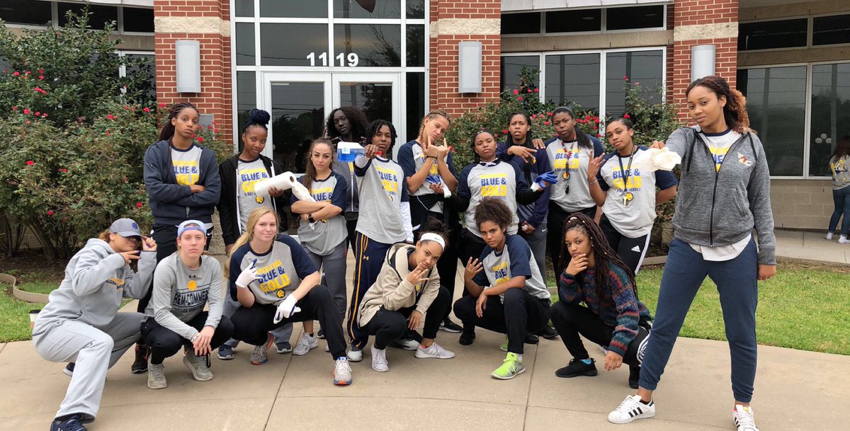 makaylafoy's tweet photo. #OBAG2018 https://t.co/WDTBATIZXA