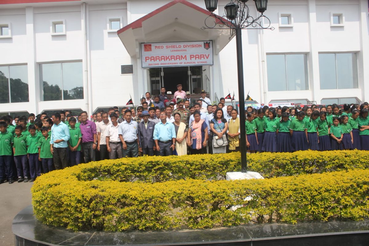 PRODefDehradun's tweet photo. #ParakramParv celebrated at #Manipur to honour Courage,Valour &amp; Sacrifice of #IndianArmedForces. Events organised by #RedShieldDivison &amp; #IGAR (S) #SpearCorps to include Weapons &amp; Equipment display, performance of Military Bands &amp; showcasing of motivational Movies &amp; Photographs. https://t.co/wuj7rXnMPo