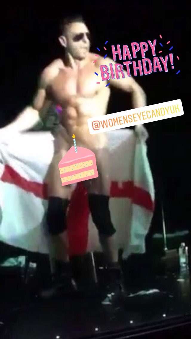 WomensEyeCandy1's tweet photo. Supersexystripper #TeddySteel has sent us a birthday message! Thanks big boy! #Happy5thBirthdayWomensEyeCandyUK 🎉🍾🍰🎁🍸💋💋❤️❤️ https://t.co/TwOuXuqF2x https://t.co/COVDoTRmfd