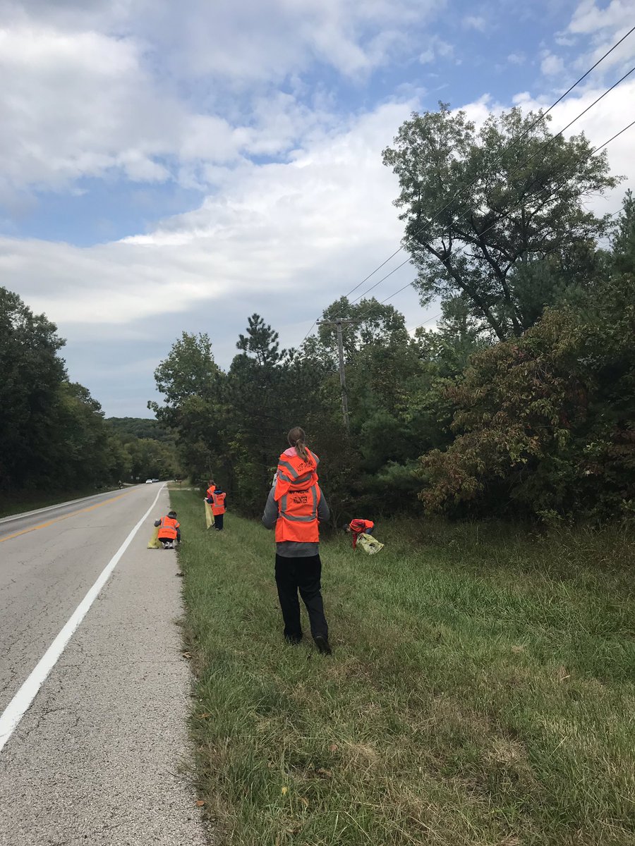 Perfect day for our homecoming highway cleanup #connectedlancer
