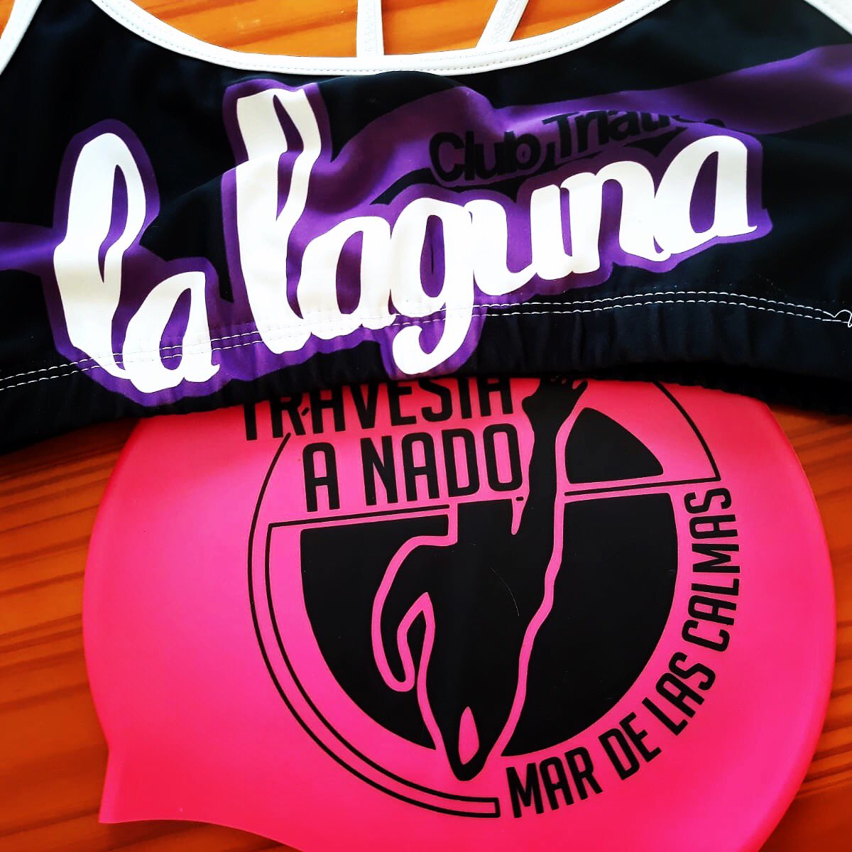 Hoy nuestr@s compañer@s Eva e Isidro han participado en la Travesía a Nado del Mar de Las Calmas en la isla de El Hierro. ¡Felicidades! 👏🏼#Complejosdeportivoslalagunafit4all #Latiendadeldeporte #Delamofisioterapia #Hotelaguere #Espaciosaludpuertocruz #Bicicletasgil #Canarias