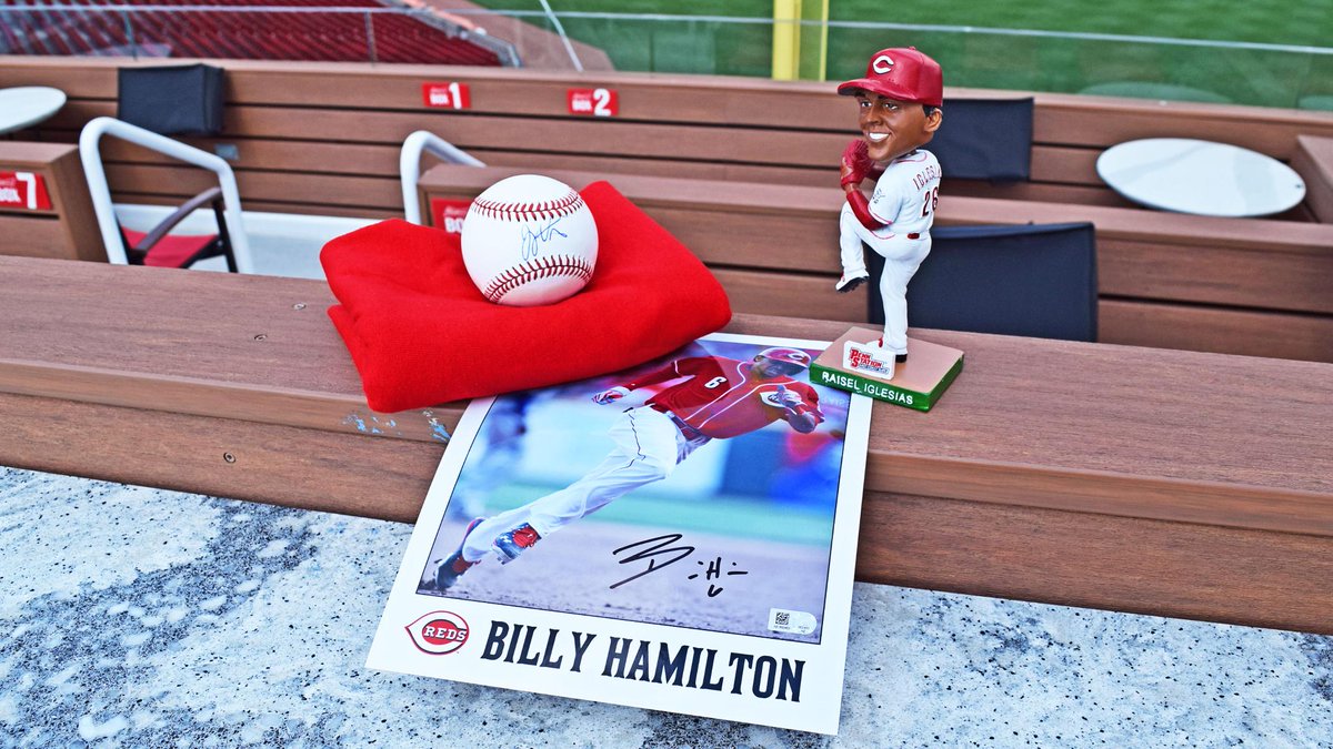 🚨 FINAL #REDS FAN APPRECIATION WEEK GIVEAWAY 🚨

RETWEET to enter to win a Raisel Igleasias bobblehead, a baseball signed by Joey Votto an autographed <a href="/BillyHamilton/">Billy Hamilton</a> 8x10! Must enter by 11 a.m. ET, Sunday 9/30. #ThanksRedsFans