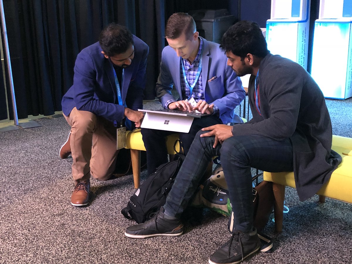rmccloskey44's tweet photo. Still rid by the DreamForce 2018 high.  What a great week at #dreamforce2018. Nothing makes me happier than seeing these guys work for each other.  #HackHelp #TheseGuysAreTheBest https://t.co/6ZApDWWx4X