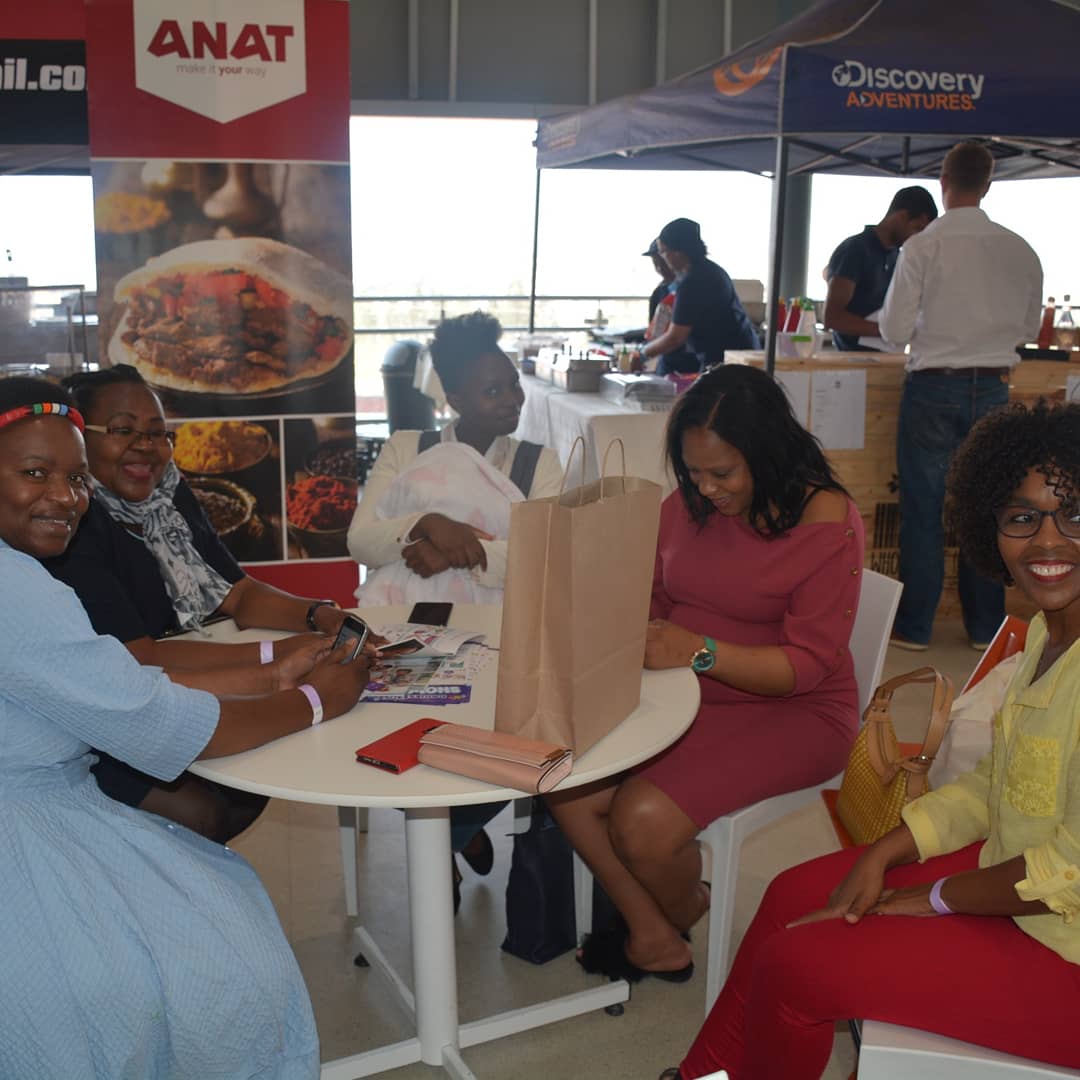 FabLeorna's tweet photo. Day well spent with these amazing ladies #BabyMeetUp #BabyShowSA #Johnsonsbabyhealth @Hypress @megfaure @letshegom #Unjaniclinics https://t.co/ydWynb1Aws