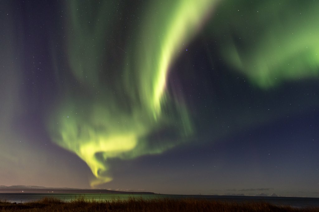 legend_wong's tweet photo. #NorthernLights #nikon #Iceland https://t.co/2EdCmAnkT3
