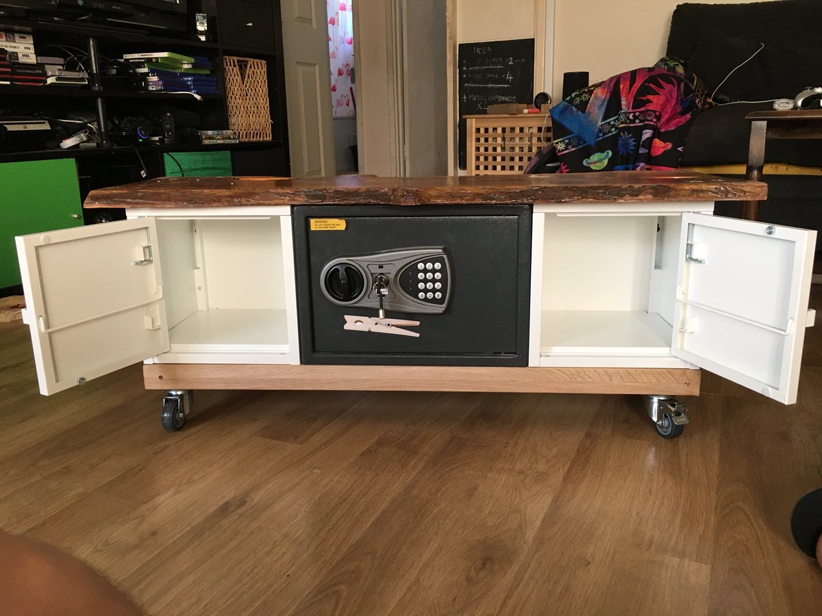 smoke2cope's tweet photo. Built this coffee table today for the living room so that we can store stuff in it. #bakecreate #bakedcreations #stonerbuild #ikeahack #safe #coffeetable #interiordesign #smoke2cope #toke2cope #cannabiscommunity #ukcannabiscommunity #imsostoned https://t.co/pZ0AlOUwUB