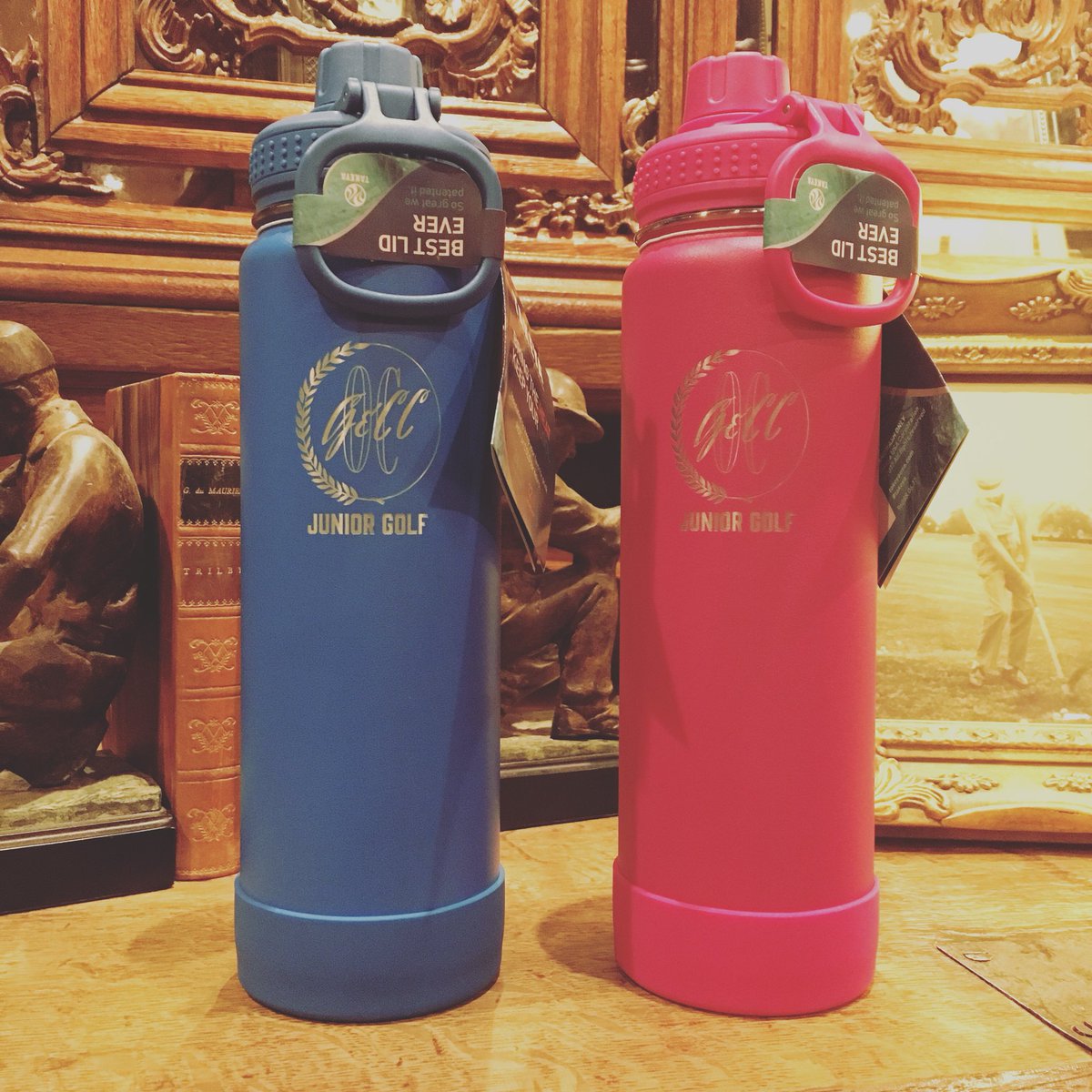 okcgccgolf's tweet image. Fall Junior League water bottles are in! Swing by to pick yours up and check out the gear. #okcgccjuniorgolf #okcgcc @takeyausa #juniorgolf