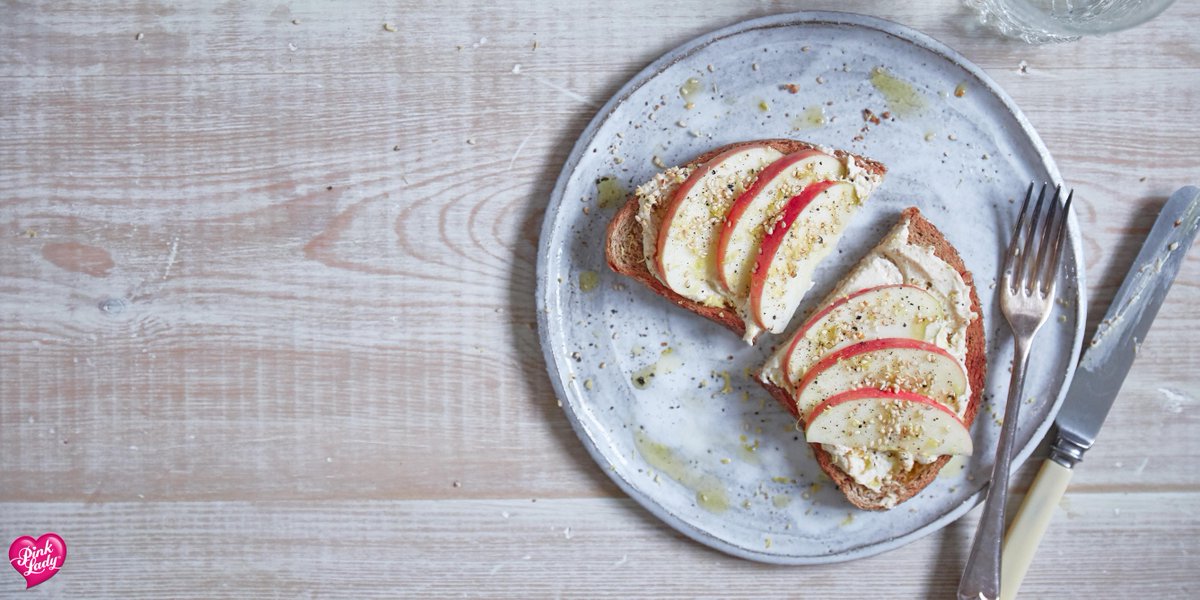 Pinkladyappleuk's tweet photo. Enter your fab foodie snaps to our Instagram comp judged by @lordloftus by tagging #PinkLadySnapsSept18, @FoodPhotoAward & @pinkladyappleuk! https://t.co/kZWe2TorON