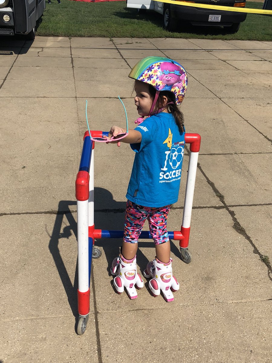 ahnnakim's tweet photo. Already having a blast at #DPRRecDay 2018. Come on by Randall Rec Center for games, music, food and more! @DCDPR @DMEforDC #FITDC #EveryDayCounts #Learn24 https://t.co/Uhm5j2FyVk