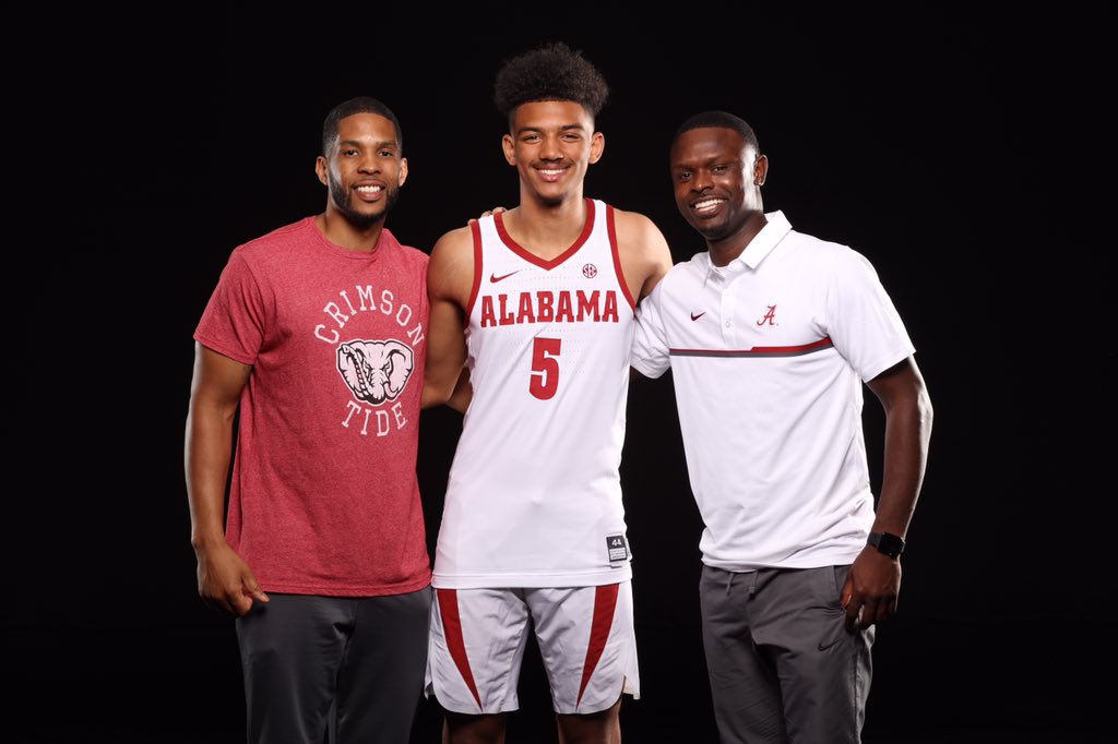 jayunooo's tweet photo. TRULY BLESSED !! #RollTide 🔴🐘 https://t.co/Y5O3CBnsOw
