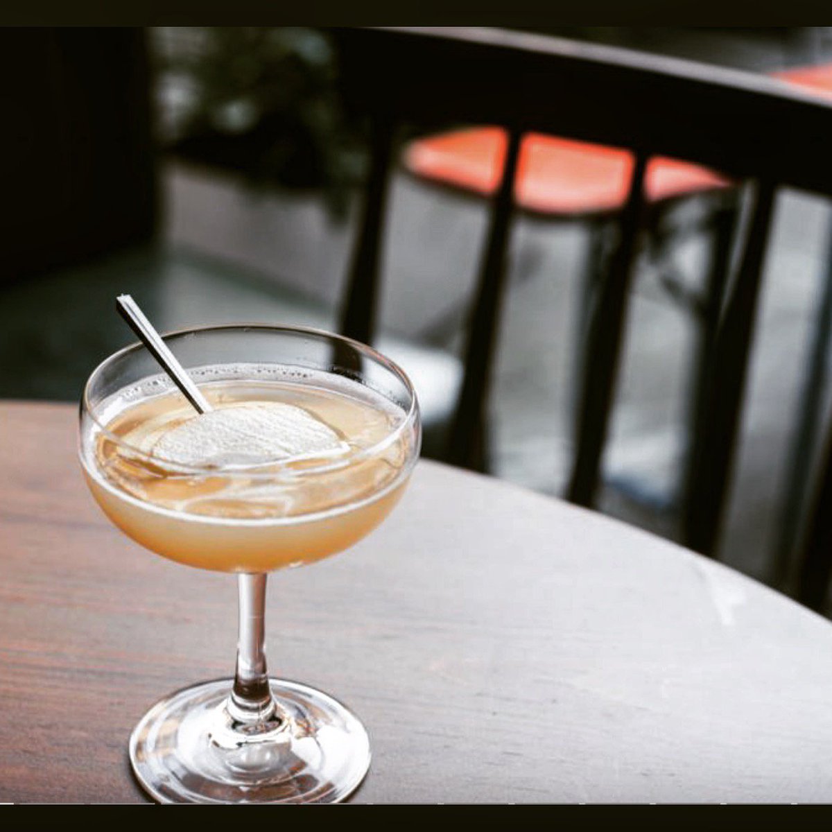 It’s that time of the week again. Wether you’re heading out on the town or heading home after after a mad shopping spree, stop by and grab yourself a cheeky cocktail down by the river! 
#drinks #cambridge #cocktails #citypubs #craftbeer #cambridgelife #quayside #photooftheday