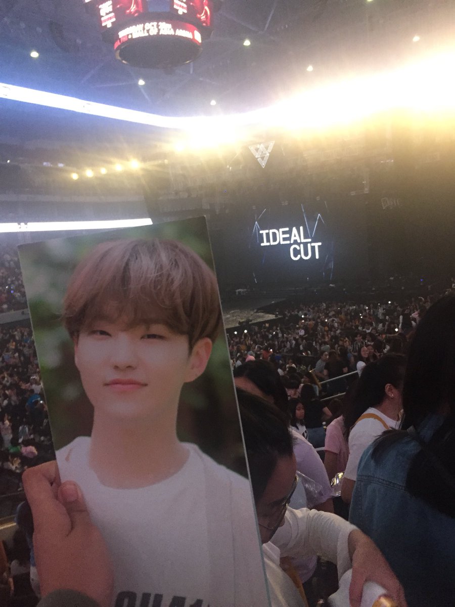 decenaira's tweet photo. best night of my life.... thank you seventeen ily (also @cxthleen huhu we saw them together) https://t.co/UKx4ucrjOb
