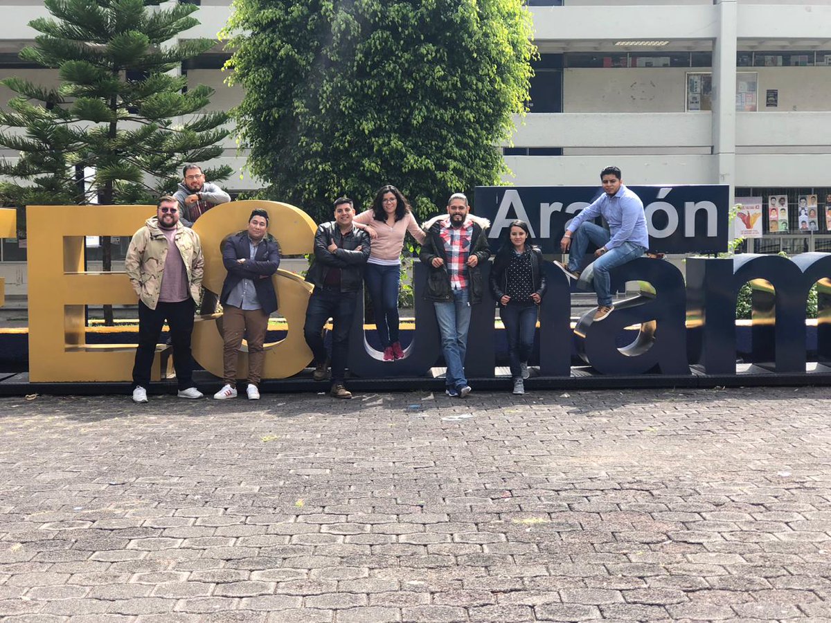 omar_warrior_'s tweet photo. @UNAM_MX @FESAragonUNAM #UNAM termina un ciclo!
Fin del diplomado de titulación 🎓
Orgullo azul y oro por siempre!! 🤘
@leonossss @Rocanlover10 @cochitayayais @octAARON @GerCaR78 y Ana! https://t.co/ITZmIgFwgB