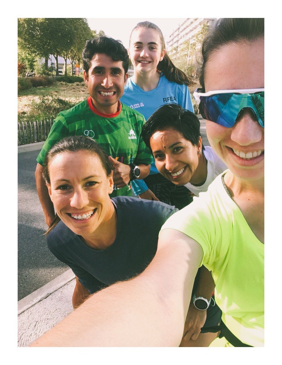 pockettherocket's tweet photo. Team taper run ready for race day tomorrow 🇫🇷🏃🏻‍♀️#duathlon #runbikerun #training #taperrun #recovery #raceday #team #montluçon #paris #france https://t.co/Z9mVAQYf5C