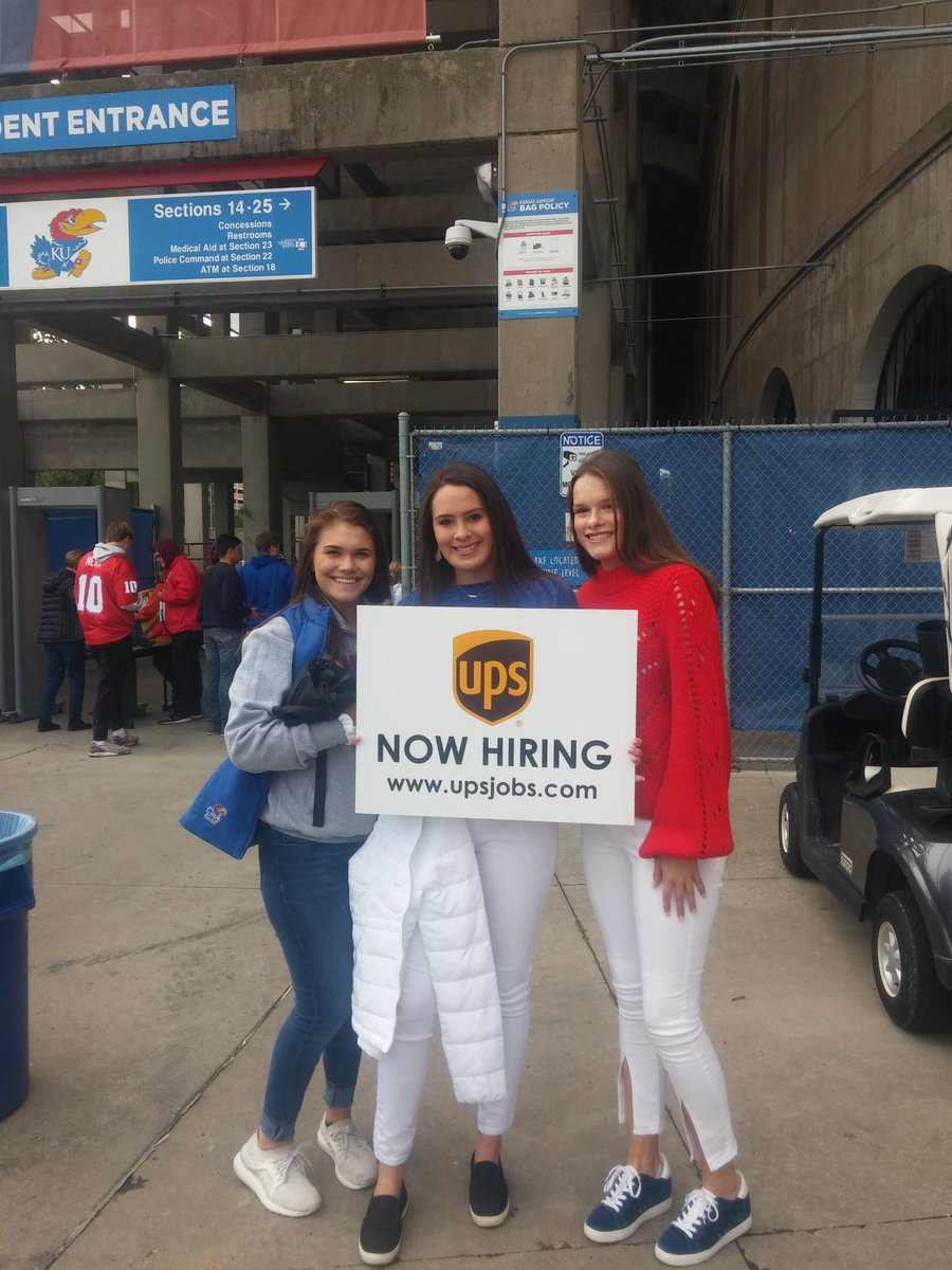 ccgruhin's tweet photo. UPS and KU students = good employees! Tuition assist! Go to https://t.co/wdwJ7mNkRH right now!  @LenexaHR @JobsLawrenceKS #ups #Jobseekers https://t.co/nClAHXfb6g