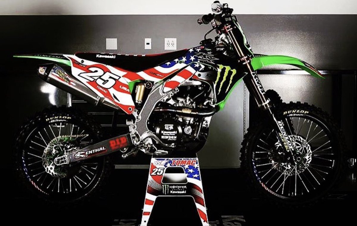 hinsonracing's tweet photo. 🇺🇸🤘😍
IT’S ALMOST GO TIME! 
#usa #mxdesnations #desnations #mxon #redbud #redbudmx #et3 #hinsondomination #hinsonclutch #hinsonhookup #merica #america #kawasaki 📸 mikejwilliamson https://t.co/YGup7tGZWp
