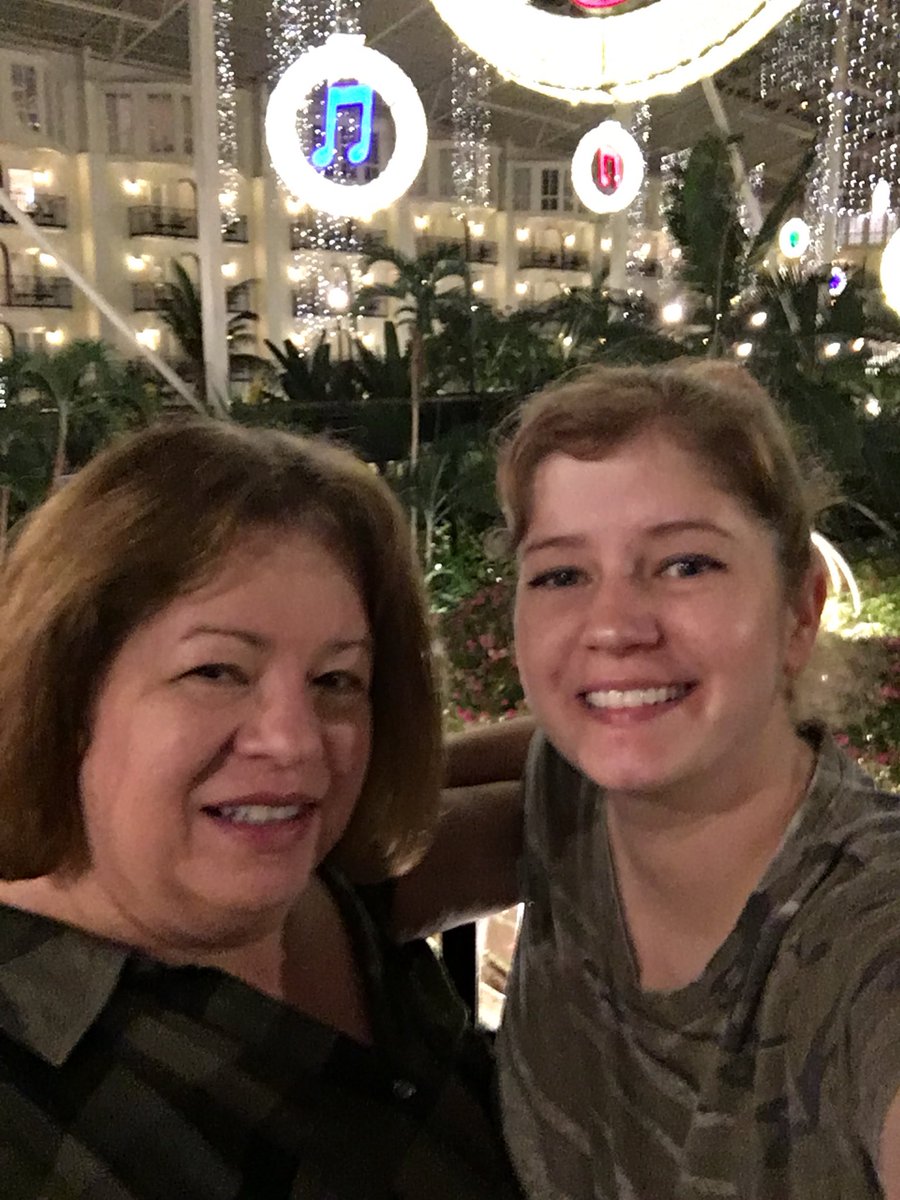 lillytammy1's tweet photo. #slalomstl #gateaway18 #nashvilleorbust @kel_bells https://t.co/ZsnUQnMnqi