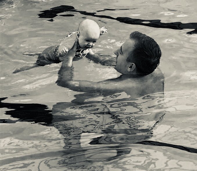 Greg_CKF's tweet photo. First swimming lesson with this one today. 12 weeks old and she loved it! @TurtleTotsSoton #fatherdaughterday #firstswimminglesson https://t.co/lQT7D1D07e