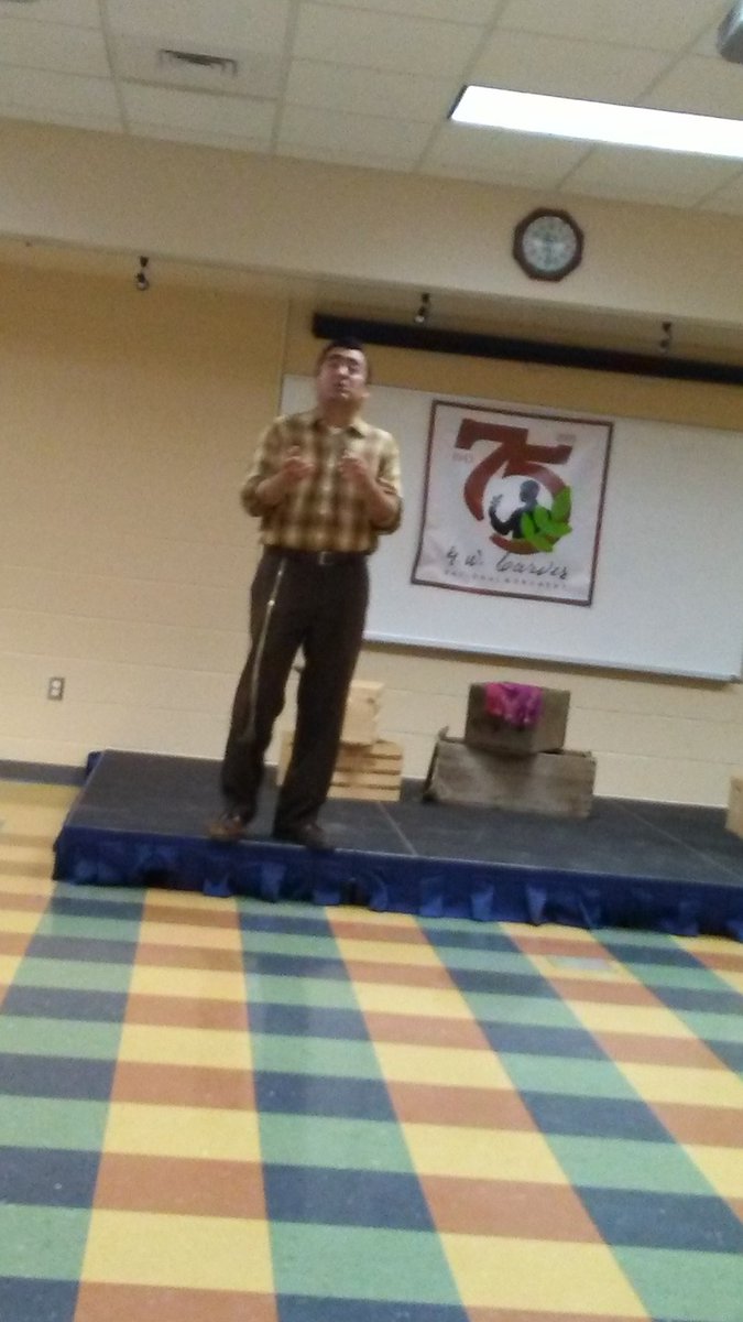 sraKarenh's tweet photo. International club has opportunity to hear a portrayal of Cesar Chavez at GW Carver.  Again at 1:00! @DHS_WCPride. @dhsproud @DHSSCHOLAR18 https://t.co/aid9coq7R0