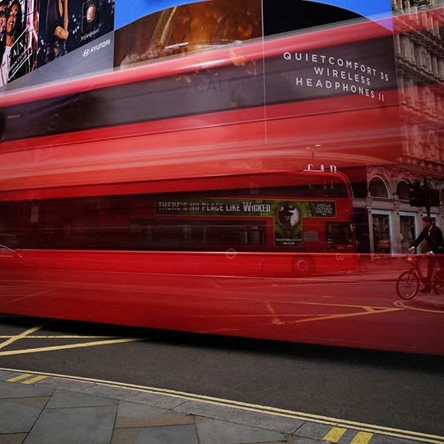 MartinGallie's tweet photo. Wicked
.
.
.
#photography #london #photo #longexposure #longexposureoftheday #nightlight #redbus #unitedkingdom #martingallie #night #longexposure #longexposure_shots #fujifilm #fujix #fujifamily #fujifilmcz @fujifeed @fujistask @fujifilmcz #architecture… https://t.co/HDU6yNop6T https://t.co/vESDk7DXrs