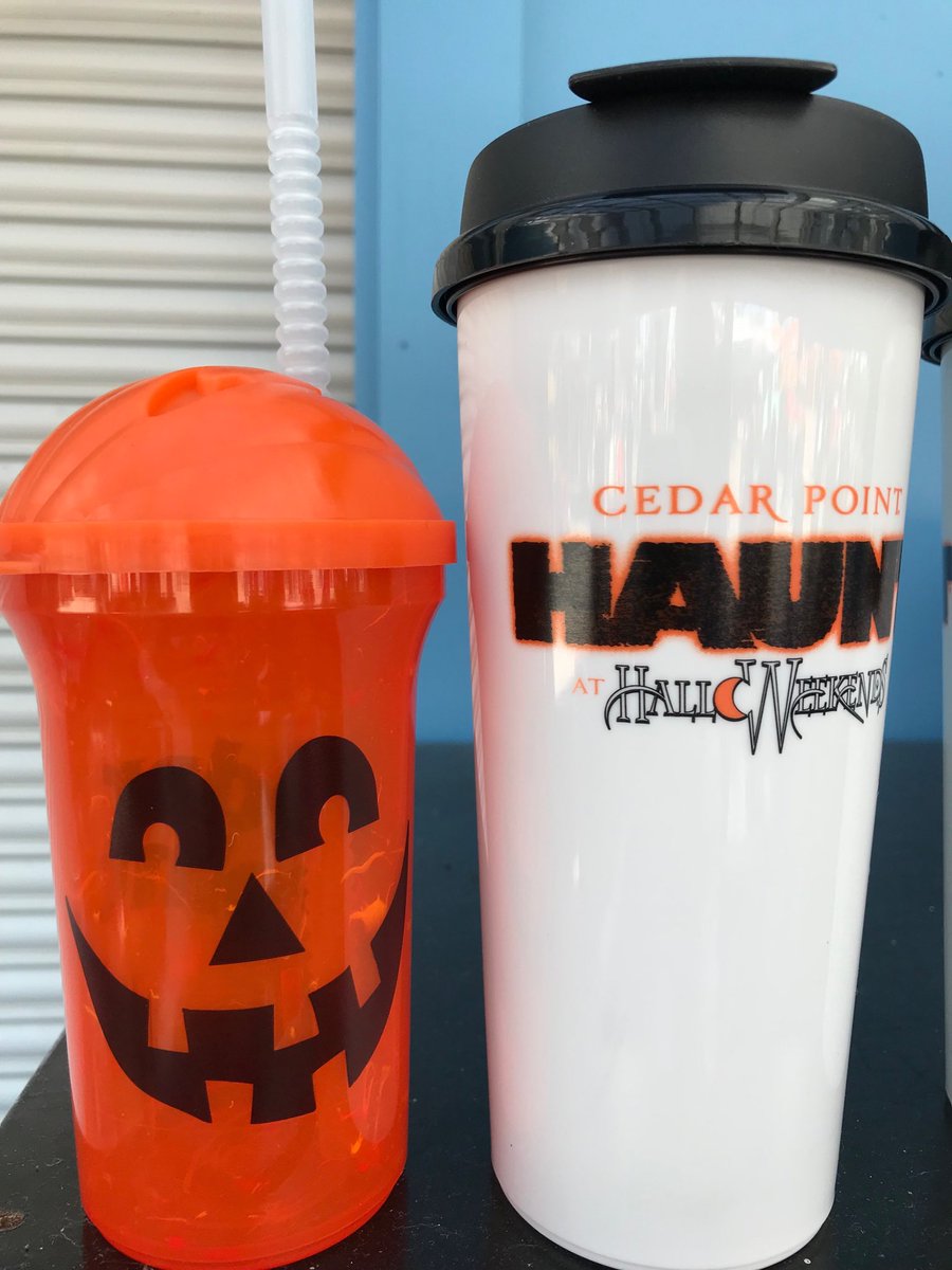 PhilBucco's tweet photo. Get your souvenir hot chocolate mug or pumpkin cup with cider. Only $1.00 refills. #cpfoods https://t.co/hlQFdGNgjH