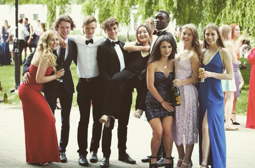 Come say hi to the exec-currently in bar fusion. Can’t wait to meet you all! #warwickuni #warwickfreshers