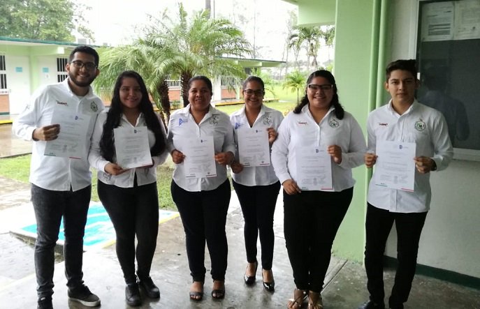 Itursulogalvan's tweet photo. "ITUG obtiene pase a la Fase Nacional de ENEIT 2018"

https://t.co/wHwV9jBSr9 https://t.co/qT0iYW5zVy