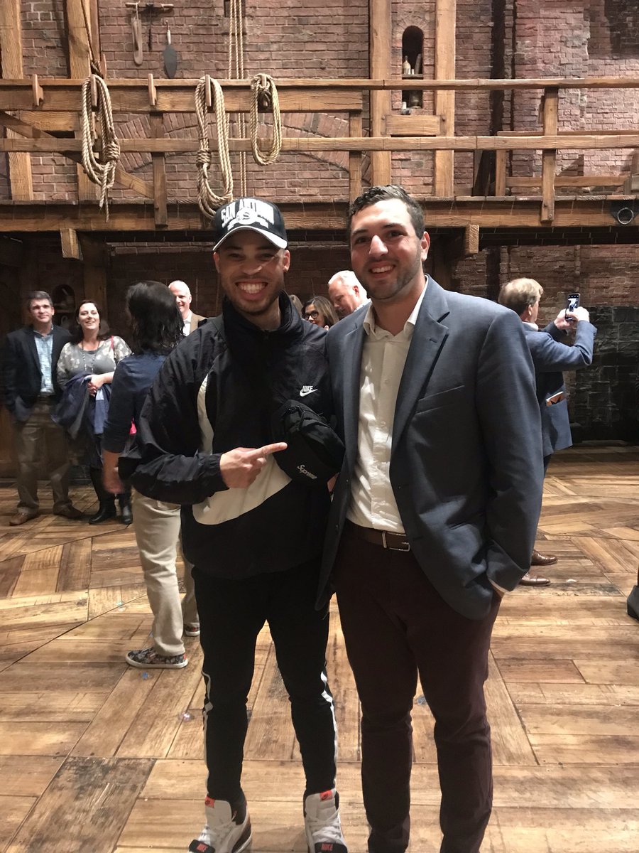 jhowelsmiles's tweet image. Shout out to my fraternity brother @andrew_zellers for coming out to the show last night! Much love bro! #ProudToBeAPhi #PhiDelt #Otterbein