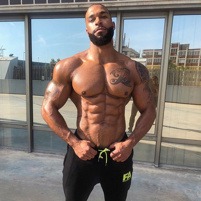 jacobsumana's tweet photo. It’s been a great 2nd day at the @arnoldclassiceurope 💥
THANK YOU SO MUCH TO EVERYONE WHO SHOWED UP🙏
Tomorrow is the last day, make sure you stop by the FA booth if you’re in #Barcelona !
@fanutrition #FAnutrition #ArnoldClassicEurope https://t.co/b6JFKMtPua