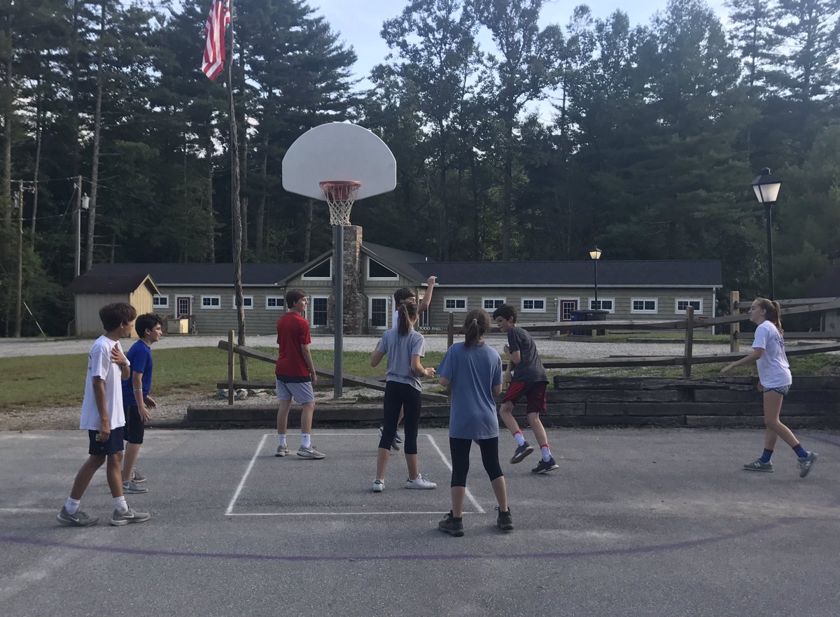 TrescaJulie's tweet photo. Game! Set! Match! A little free time. Efore dinner. #TrinityExplores https://t.co/47khiPA4Y1