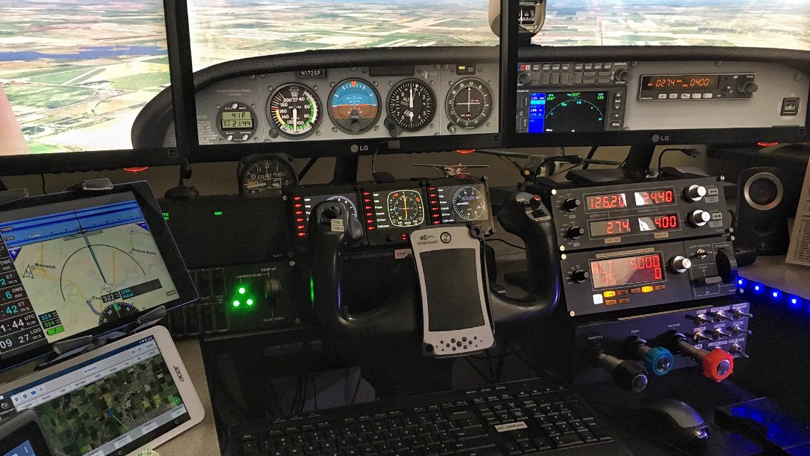 p_smyth61's tweet image. Haven’t logged any sim time in a month. Glad there’s auto-pilot so I can figure out how to land again, lol 😳 @XPlaneOfficial #flightsimulator @efcclub1 #virtualflight #computerflightsim @PC_Simulators