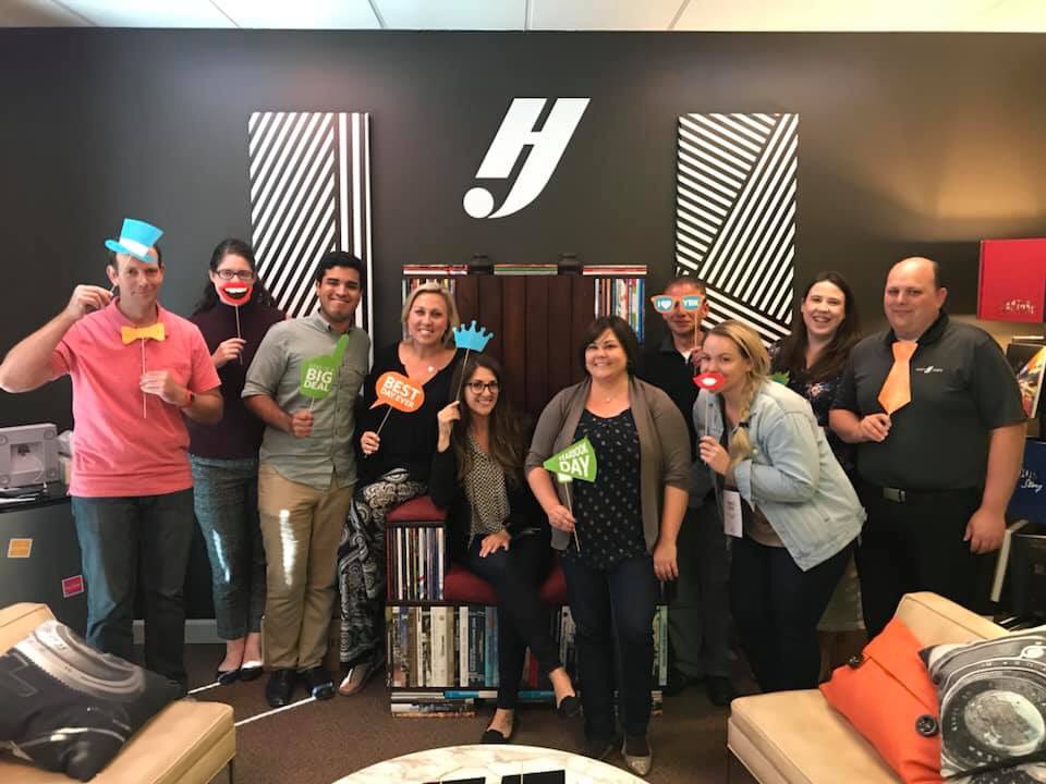ybkcreative's tweet photo. So thankful for my @hjyearbook family in KC! The work that goes into every one of our yearbooks is AMAZING + the people behind the process are even more caring. I canβt wait to bring back everything! #BoundByUs ππ Visit our Kansas City IG highlights to see behind the scenes π https://t.co/dpbUvVprPs