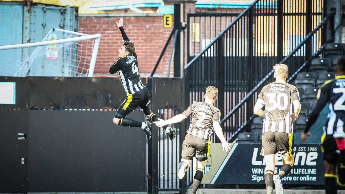😀 | Soaring into Sunday with three points!