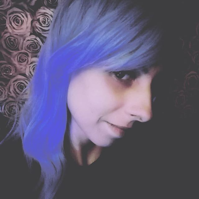 La fata turchina ogni tanto ritorna! #simplyamanda #bluehair #fetishgirl #fetishmodel #fetishmodelling<a href="/tag/simplyamanda"class="tags">#simplyamanda</a><a href="/tag/girls"class="tags"><span>#girls</span></a><a href="/tag/femdom"class="tags"><span>#femdom</span></a><a href="/tag/fetishmodel"class="tags"><span>#fetishmodel</span></a><a href="/tag/dominatrix"class="tags"><span>#dominatrix</span></a><a href="/tag/bluehair"class="tags"><span>#bluehair</span></a>