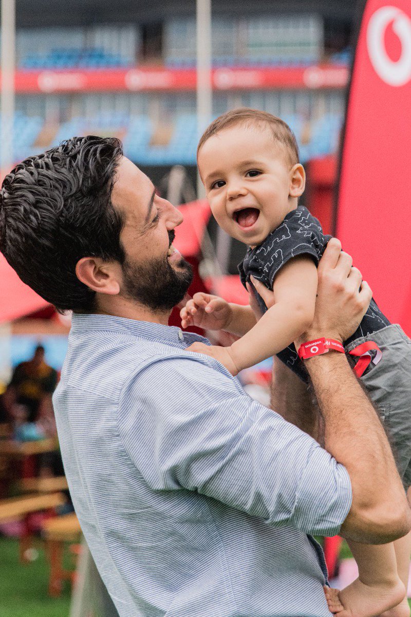 BlueBullsRugby's tweet photo. Make memories that will last for a lifetime. #ChallengeAccepted. 
Bellies are full and hearts are singing with laughter. We had so much fun at the @Vodacom #RedFamilyDay with the #BullsFamily.

Our Vodacom Red clients can attest – Red. For those who expect more. https://t.co/aVDs8anFeZ