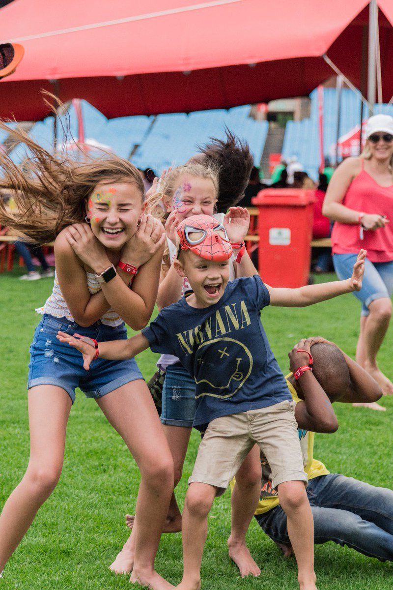 BlueBullsRugby's tweet photo. Make memories that will last for a lifetime. #ChallengeAccepted. 
Bellies are full and hearts are singing with laughter. We had so much fun at the @Vodacom #RedFamilyDay with the #BullsFamily.

Our Vodacom Red clients can attest – Red. For those who expect more. https://t.co/aVDs8anFeZ