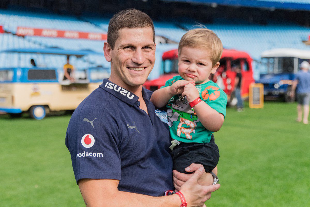BlueBullsRugby's tweet photo. Make memories that will last for a lifetime. #ChallengeAccepted. 
Bellies are full and hearts are singing with laughter. We had so much fun at the @Vodacom #RedFamilyDay with the #BullsFamily.

Our Vodacom Red clients can attest – Red. For those who expect more. https://t.co/aVDs8anFeZ
