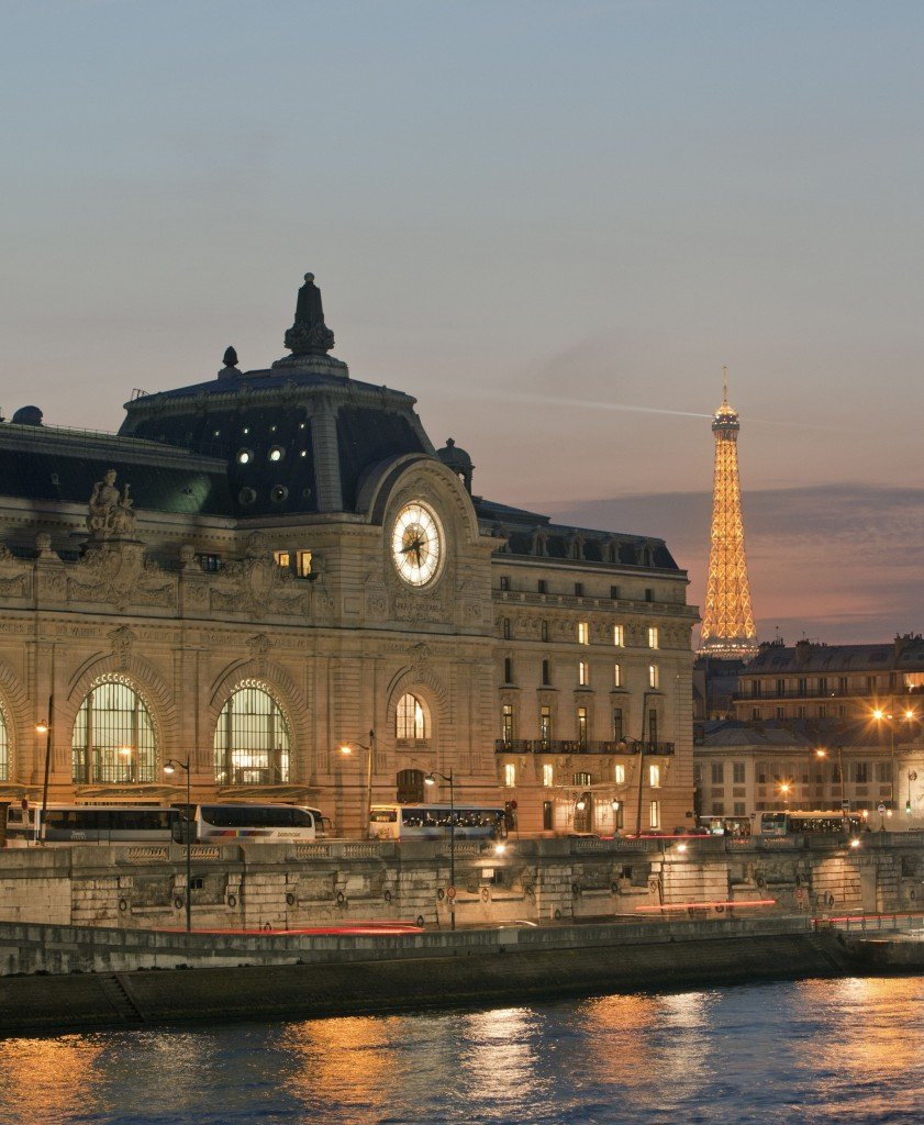 Le musée d' Orsay et la Tour Eiffel