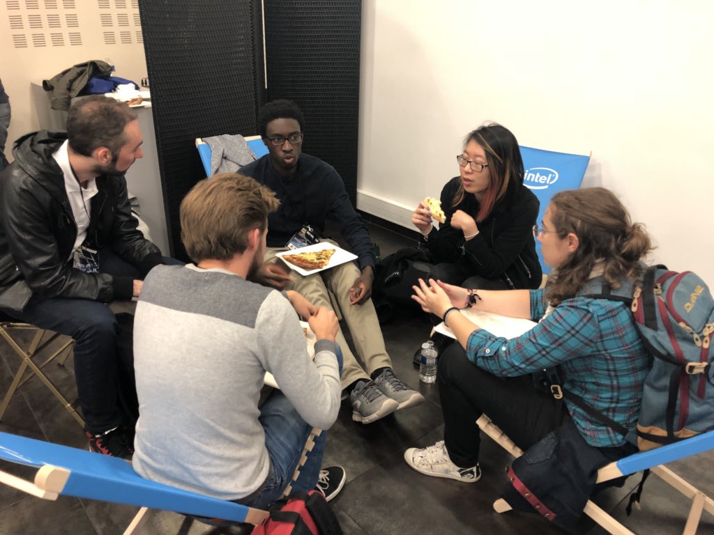 BeMyAppFR's tweet photo. #buzzworkshop it’s a wrap :) 183 #gamedevs showed up at Pan Pipper, Paris 11. Thanks to @IntelSoftware thanks to our great speakers! See you on the next edition https://t.co/lrcptMiXky