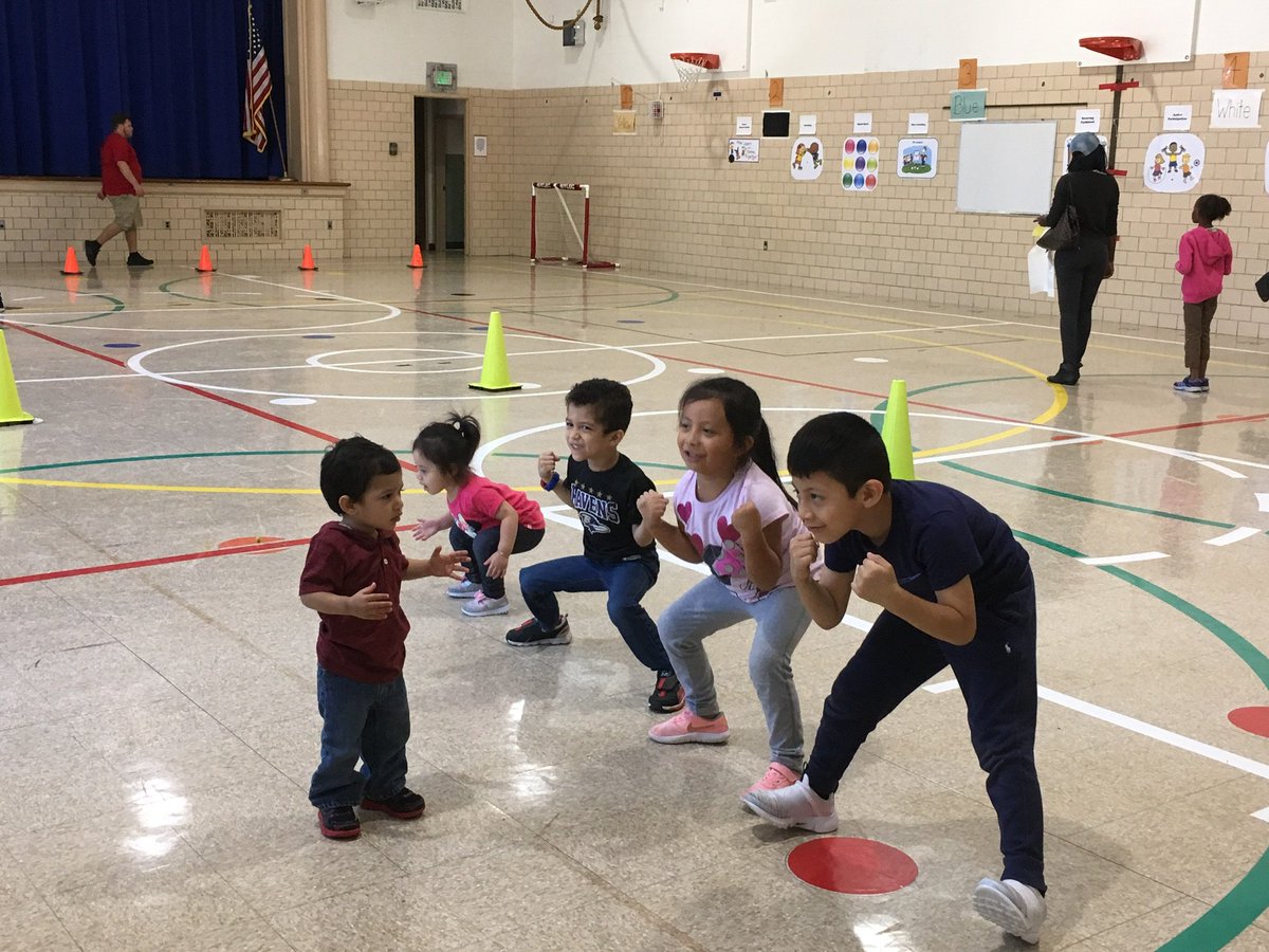 Superhero yoga at the Sussex Family Fun and Fitness Fair! <a href="/SussexES/">Sussex Elementary</a> @MrD_SussexElem <a href="/MrThompsonSE/">Eric  Thompson</a> <a href="/ThomasBowser3/">Thomas Bowser</a> #quackon