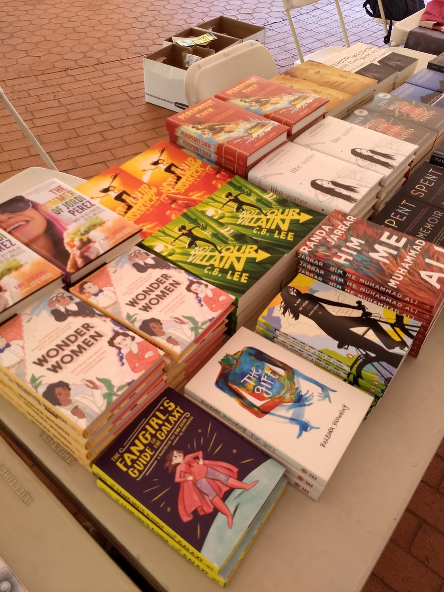 cblee_cblee's tweet image. #lambdalitfest kicks off a WEEK OF #QUEERLIT events all across LA! Today we&apos;re at @jaccc_la with books, vendors, workshops and panels starting with GEEKDOM IN THE FIEFDOM with @SamMaggs Barruch Porras Hernandez and  @HenryLienAuthor !!! 🌈🌈🌈 @LambdaLiterary