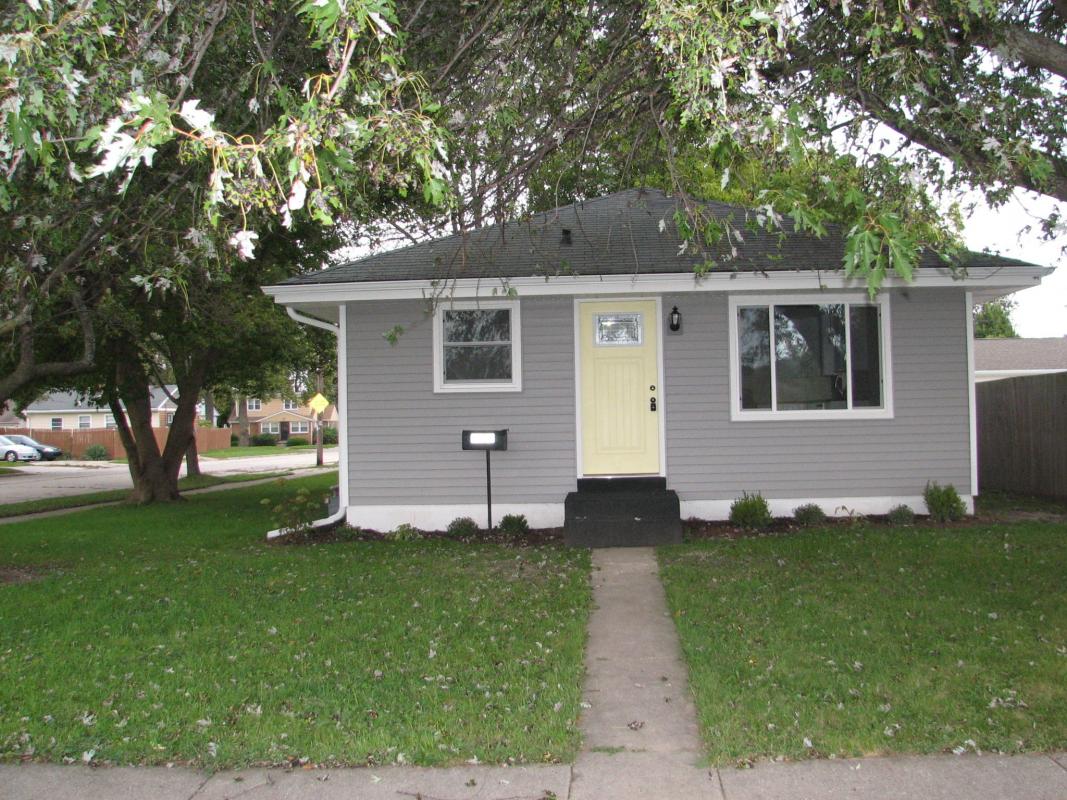 SteveLast1's tweet photo. Check out my #listing in #Kenosha #WI  #realestate #realtor https://t.co/5av5M3F9Gq https://t.co/qKVFIhbwwc