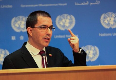 NellyPSUVYa's tweet photo. Buen provecho vzla🇻🇪
Hoy #29Sep en HT

#VenezuelaDiplomaciaDePaz🕊

Nuestro Pdte @NicolasMaduro en nombre d Vzla llevó a la ONU su política,su poder, su mensaje ,su visión geopolítica y su estrategia, todas enmarcadas en la diplomacia Bolivariana d Paz🕊

Viva Vzla Carajo!👊👊 https://t.co/vnU1mdKdxm