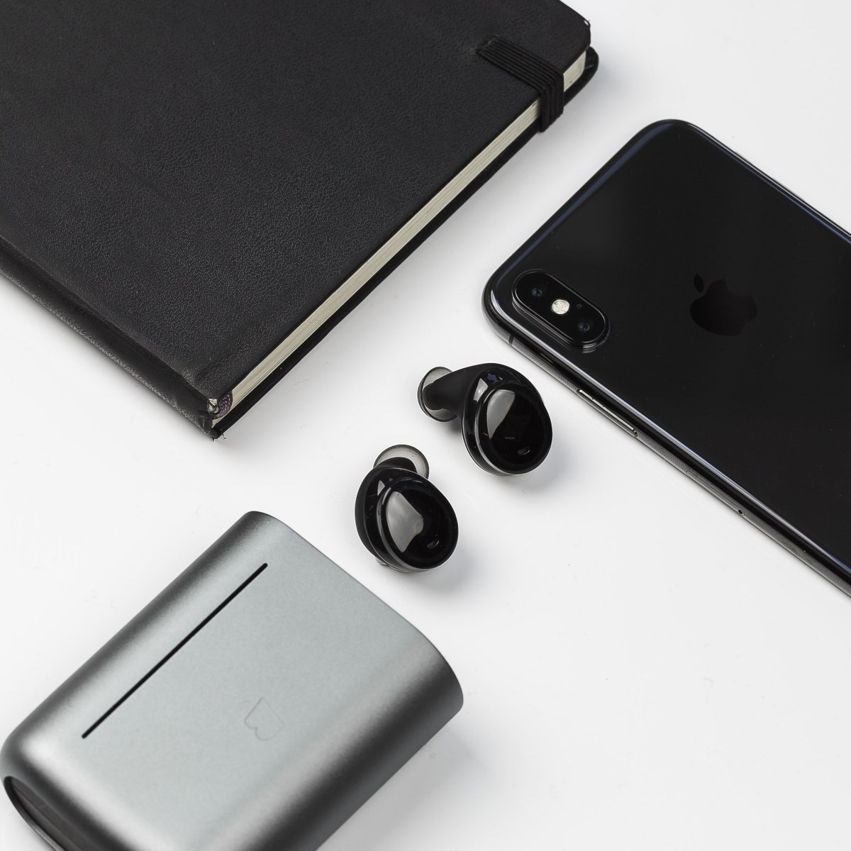 hellobragi's tweet photo. Compact & accessible. Let Bragi be your everyday companion. #Wireless #Bragi #EnableYou #Apple #iPhone #iPhoneX #iPhoneXS https://t.co/tmWrT5jOew