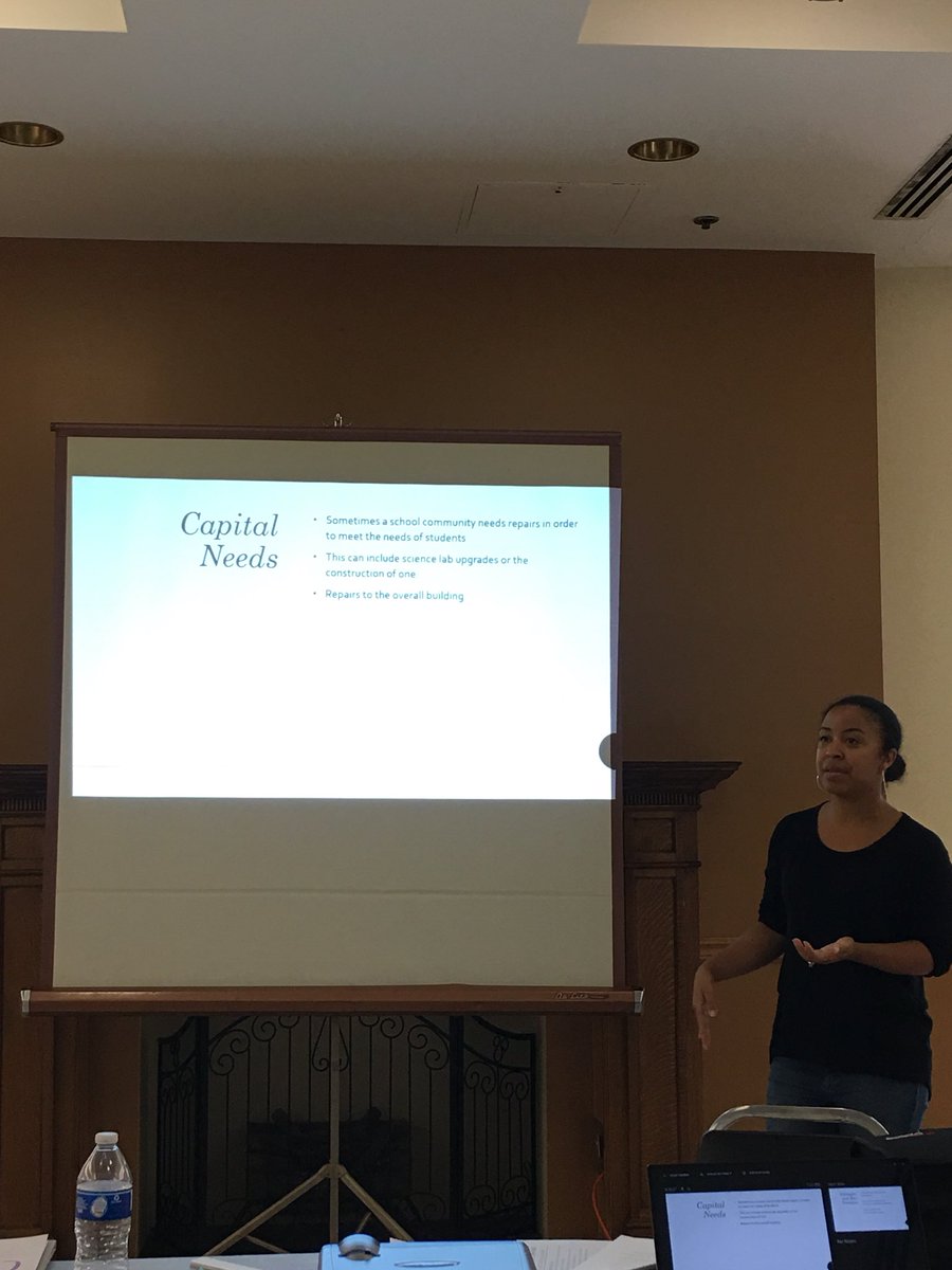 ILRaiseYourHand's tweet photo. Cecile of @BlocksTogether1 is breaking down the new CPS facilities bill &amp; sharing w/ LSC members what to do about it. #LSCPower #ChiTrustActingUp #OnTheTable2018 (These are not all the slides) https://t.co/8XMxTBiyvH