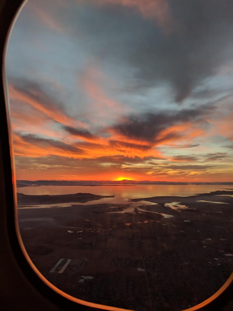 tanner_aste's tweet photo. Amazing post #DF18 sunset. A great way to end an amazing week. https://t.co/QRVANYbmux