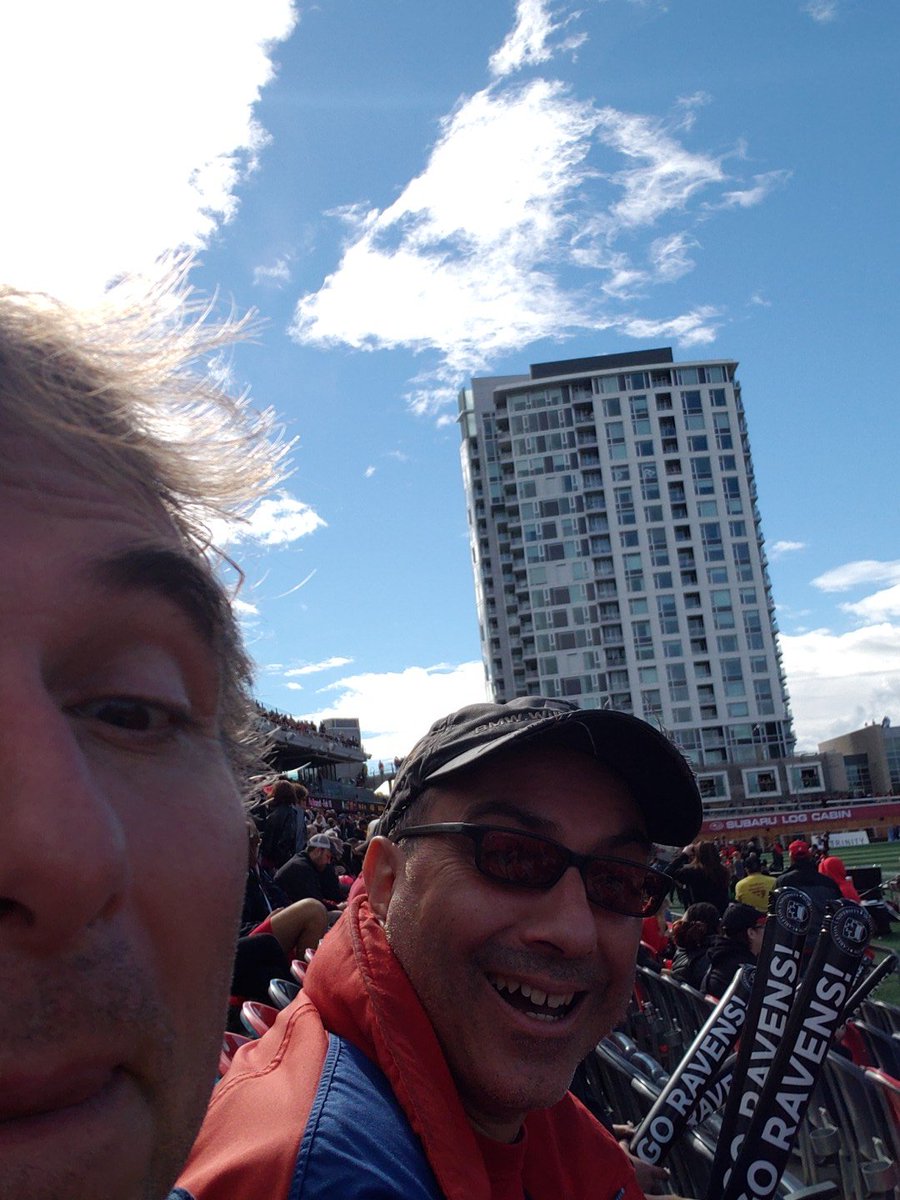 izzyscompanion's tweet photo. Greetings to Jen and Jane and the game from B and T. Class of sometime in the 80s Yeesh ..... #PandaGame2018 https://t.co/hnIjZ16viA
