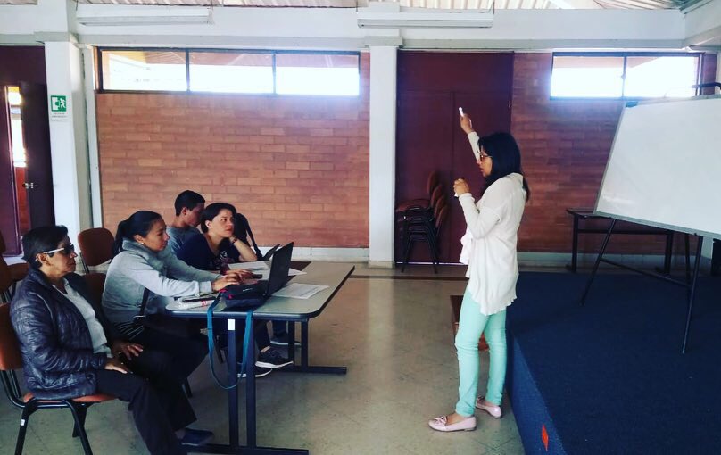 ecisaunadzcboy's tweet photo. Así se desarrollan los CIPAS y B Learning en el CEAD Duitama, los estudiantes refuerzan sus conocimientos y aprenden de manera colaborativa 💪🏻 #ecisalud https://t.co/zlVW4DB8ho